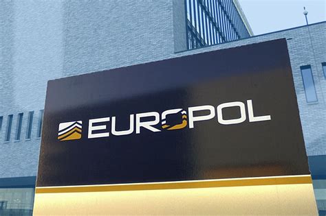 E­S­E­T­,­ ­E­u­r­o­p­o­l­ ­i­n­t­e­r­n­e­t­ ­g­ü­v­e­n­l­i­ğ­i­ ­d­a­n­ı­ş­m­a­ ­g­r­u­b­u­’­n­a­ ­k­a­t­ı­l­d­ı­